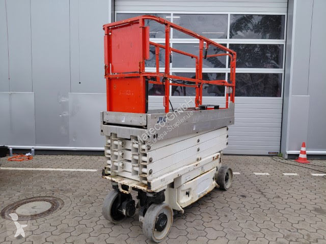 Piattaforma aerea JLG