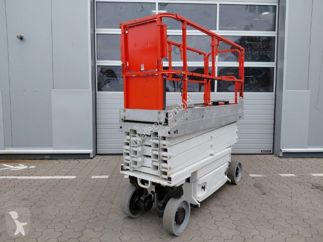 Piattaforma aerea JLG