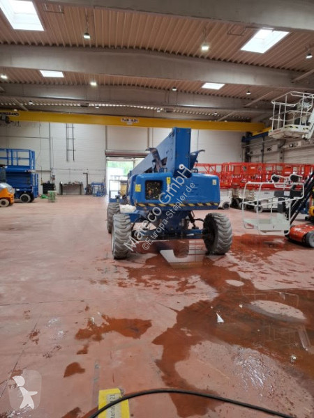 Piattaforma aerea JLG