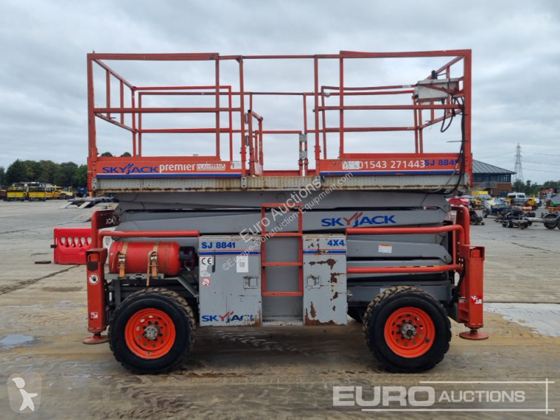 Plataforma  SJ8841
