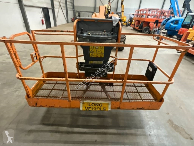 Lift JLG 4x4x4
