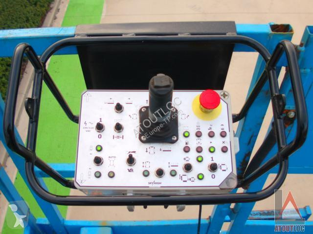 منصة تلسكوبية Hollandlift  M250DL27