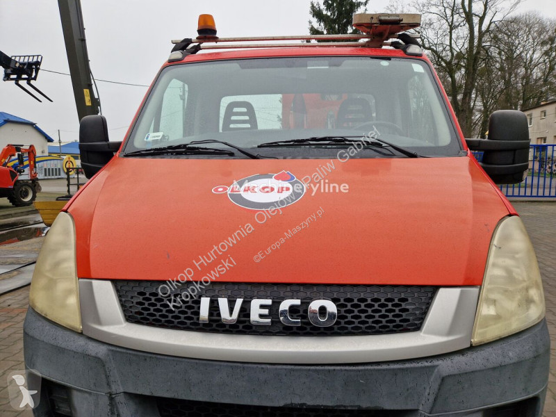 منصة تلسكوبية Iveco MX200