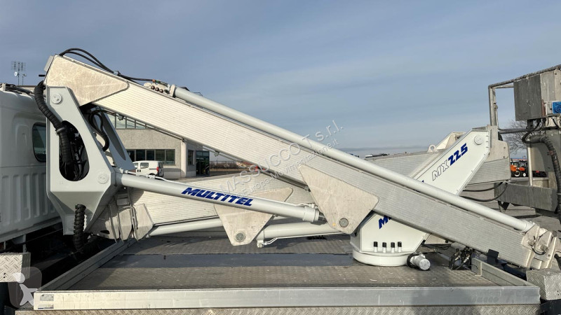 Lift Nissan 35.11 MX 225