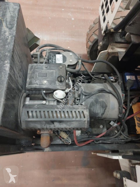 منصة تلسكوبية JLG M4069