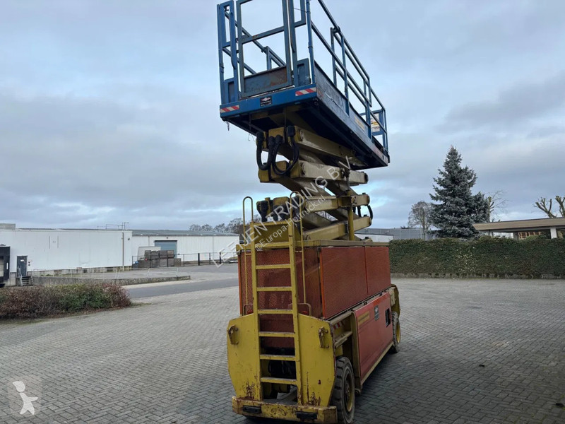 منصة تلسكوبية German Standard Lift S205...