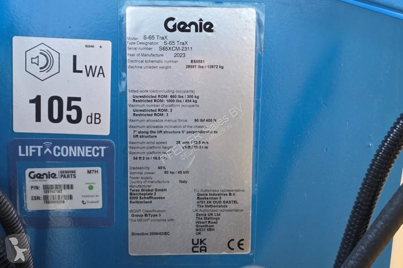 منصة تلسكوبية Genie XC Trax Diesel, 4x4 Drive...