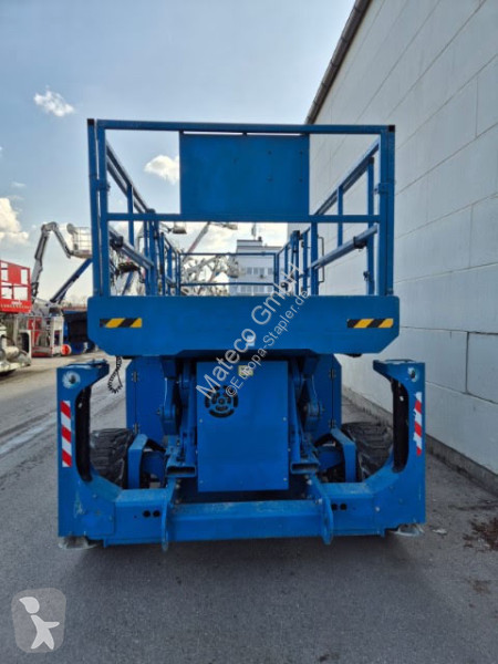 منصة تلسكوبية Genie GS3390