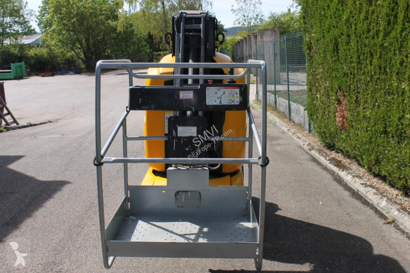 Автовышка Manitou