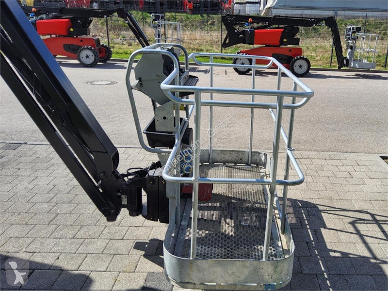 Автовышка Manitou