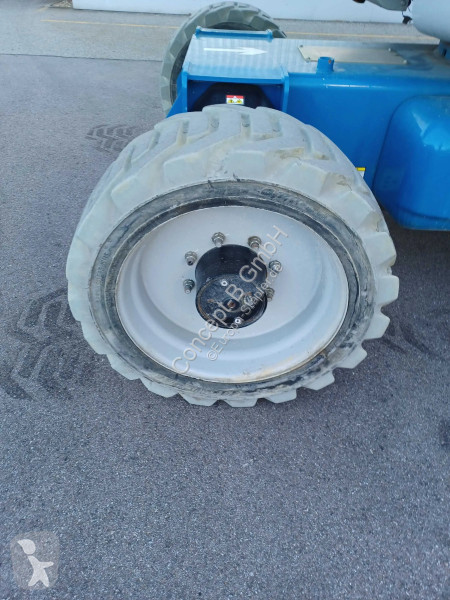 منصة تلسكوبية Niftylift HR 28 Hybrid