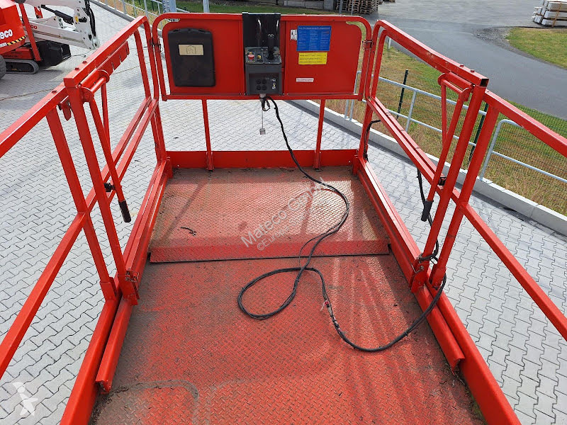 Vysokozdvižná plošina JLG M3369