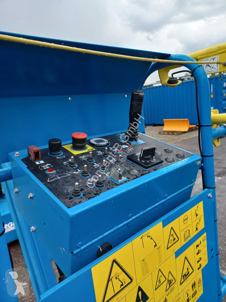منصة تلسكوبية Genie Z30/20N RJ