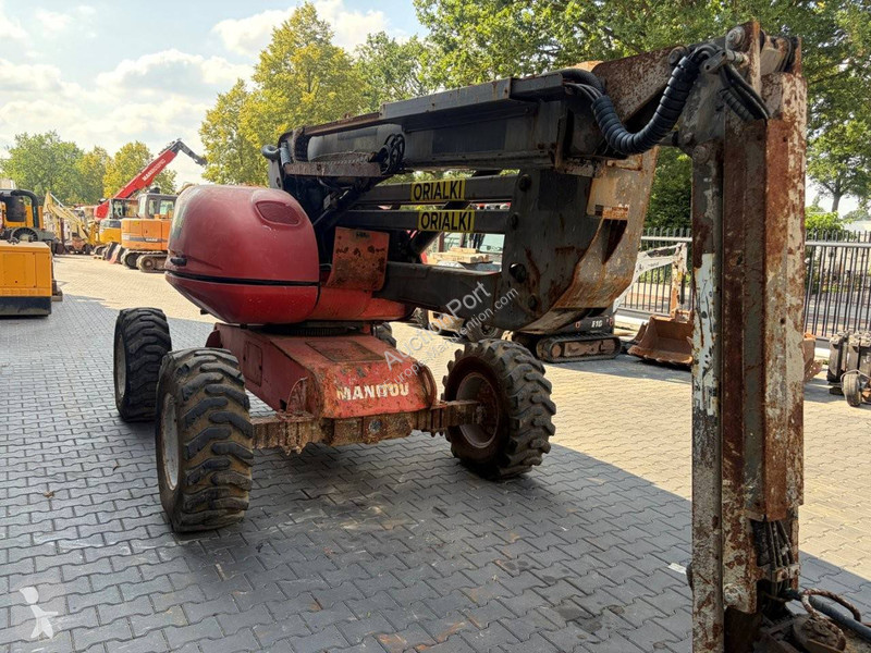 Plataforma elevadora Manitou