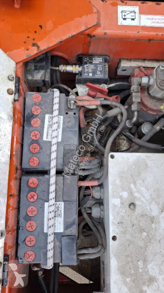 منصة تلسكوبية Teupen LEO 30 T