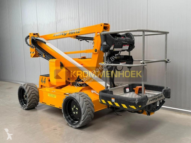 منصة تلسكوبية Niftylift HR 12 Hybride 4x4