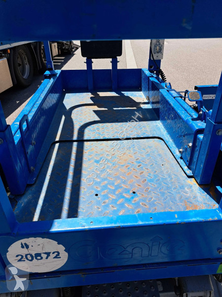 منصة تلسكوبية Genie GS 1932m