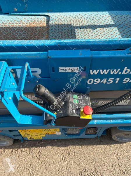 منصة تلسكوبية Genie GS 1932m