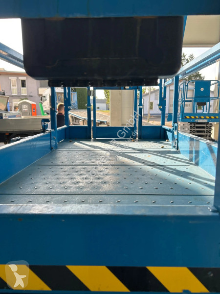 منصة تلسكوبية Genie GS 3246