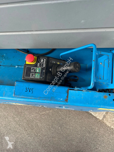منصة تلسكوبية Genie GS 3246