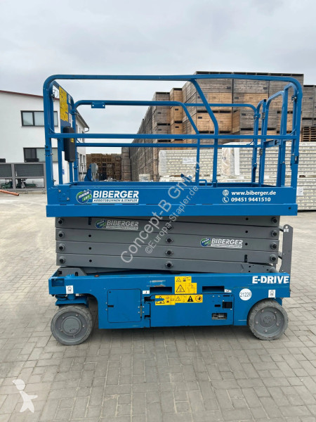 منصة تلسكوبية Genie GS 3246