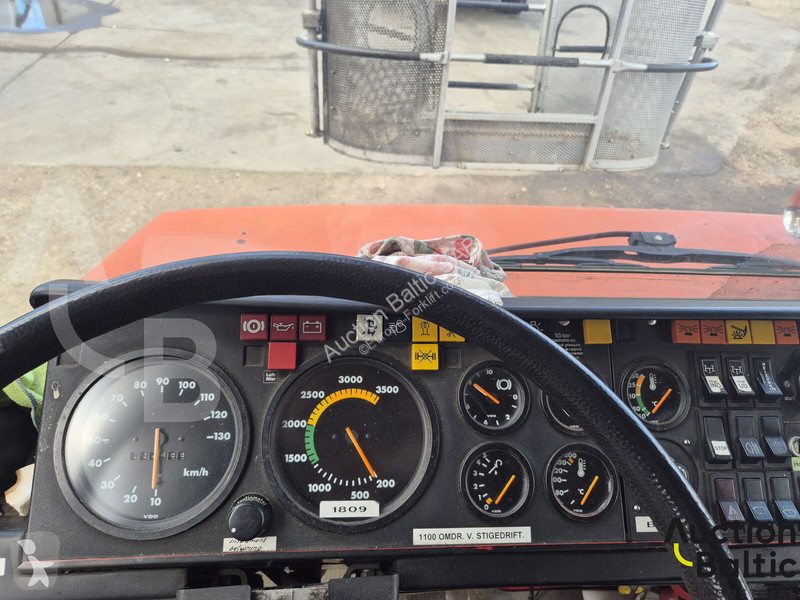 Plataforma elevadora Magirus 256