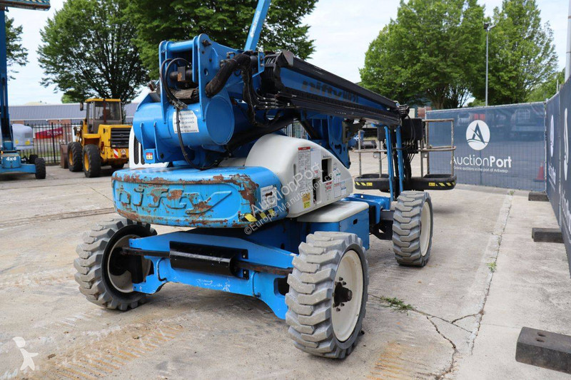 Plataforma elevadora Niftylift HR21DE 2WD