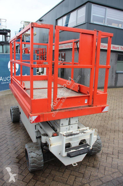 Plataforma elevadora Hollandlift MONOSTAR V-SAEL14