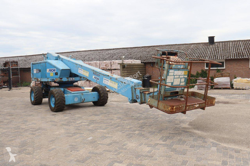 Plataforma elevadora Aichi SP18A