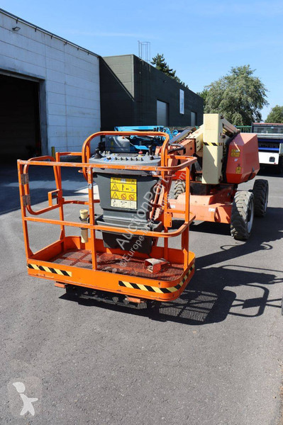 Автовишка JLG