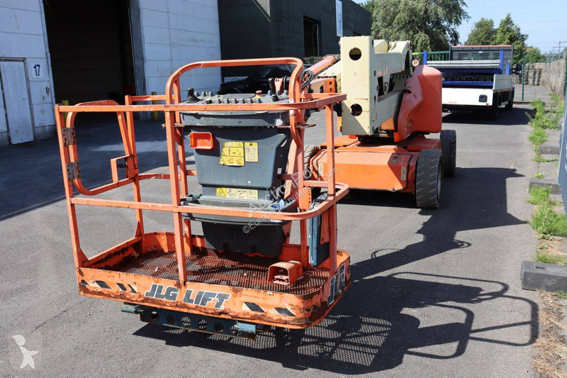 Plataforma elevadora JLG