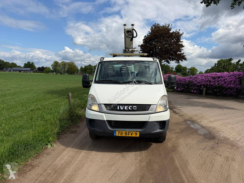 Автовишка Iveco Daily 40C15
