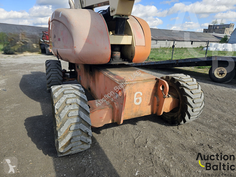 Plataforma elevadora JLG