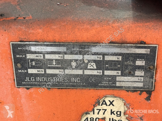 Автовишка JLG