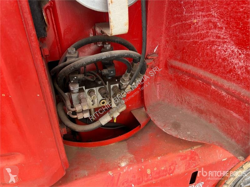 Plataforma elevadora Manitou 105VJR