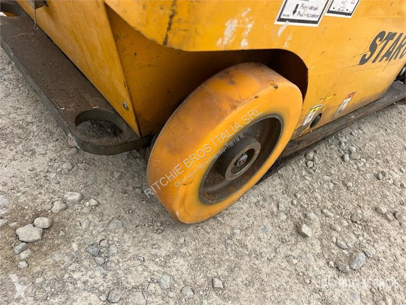 Plataforma elevadora Haulotte Vertical Mast Lift