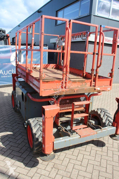 Plataforma elevadora Skyjack SJ6826RT