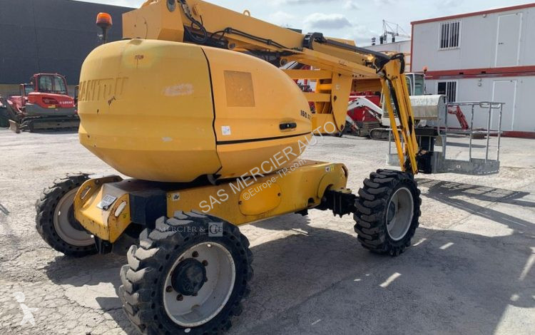 منصة تلسكوبية Manitou nacelle automotrice a...
