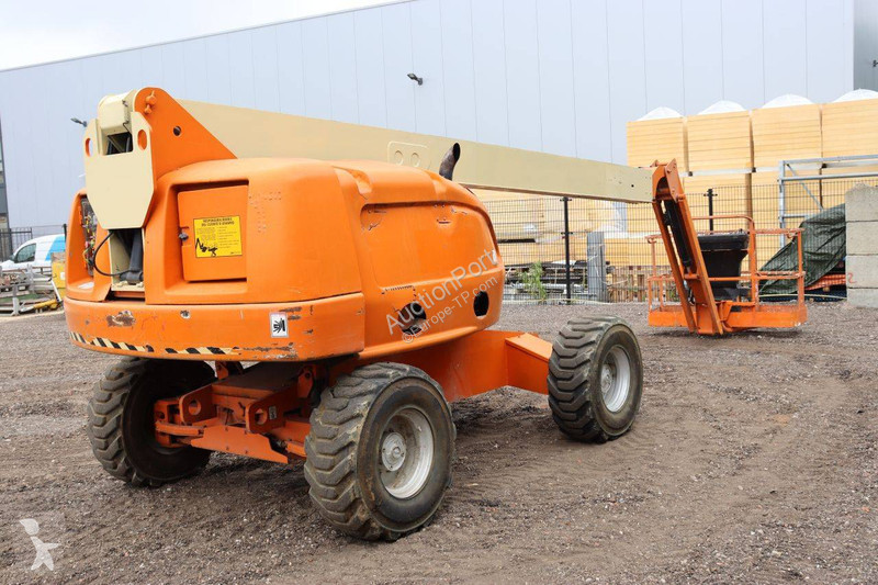 Plataforma elevadora JLG