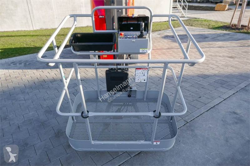 منصة تلسكوبية Manitou 120 AETJC