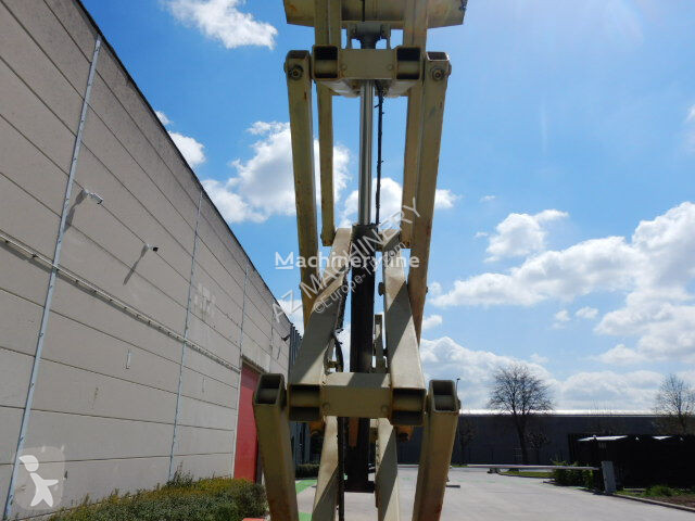 Piattaforma aerea JLG