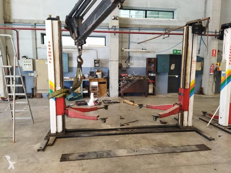 Equipamentos pesados  Elevadores para vehículos...