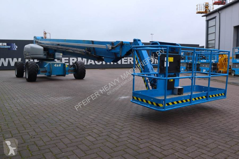 منصة تلسكوبية Genie Diesel, 4x4x4 Drive, 40.1m...