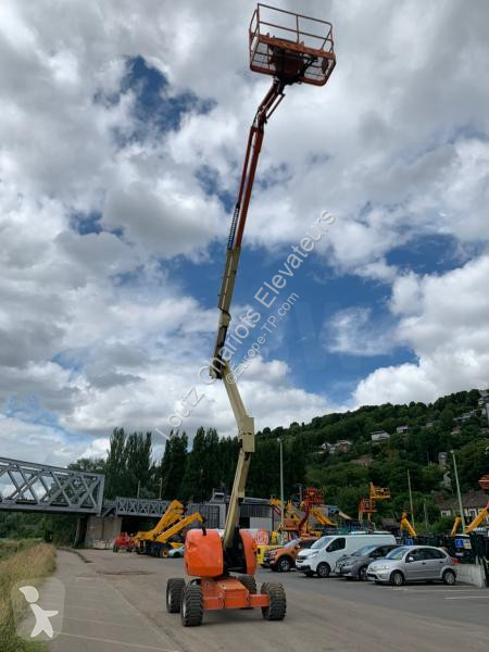 Piattaforma aerea JLG