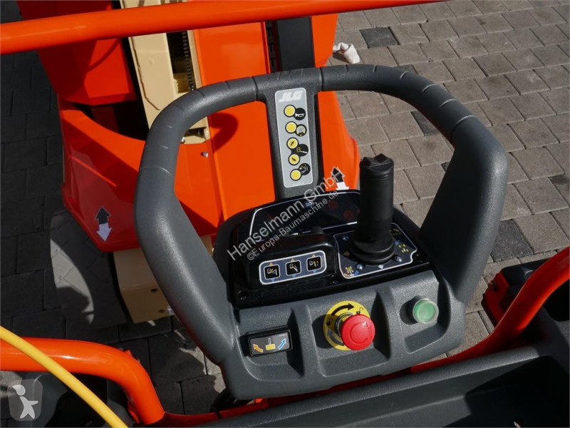 Plataforma elevadora JLG 12E