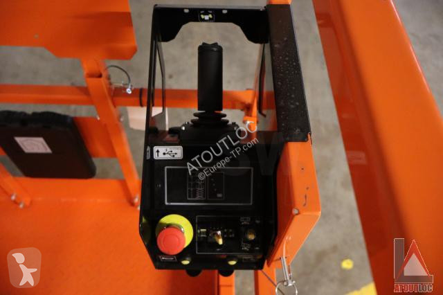 Piattaforma aerea JLG