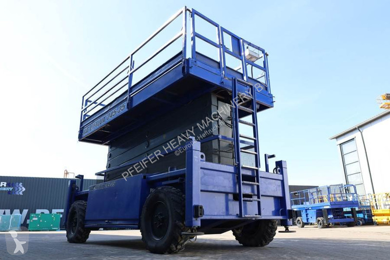 Piattaforma aerea Liftlux SL245-25D 4WD Diesel,...