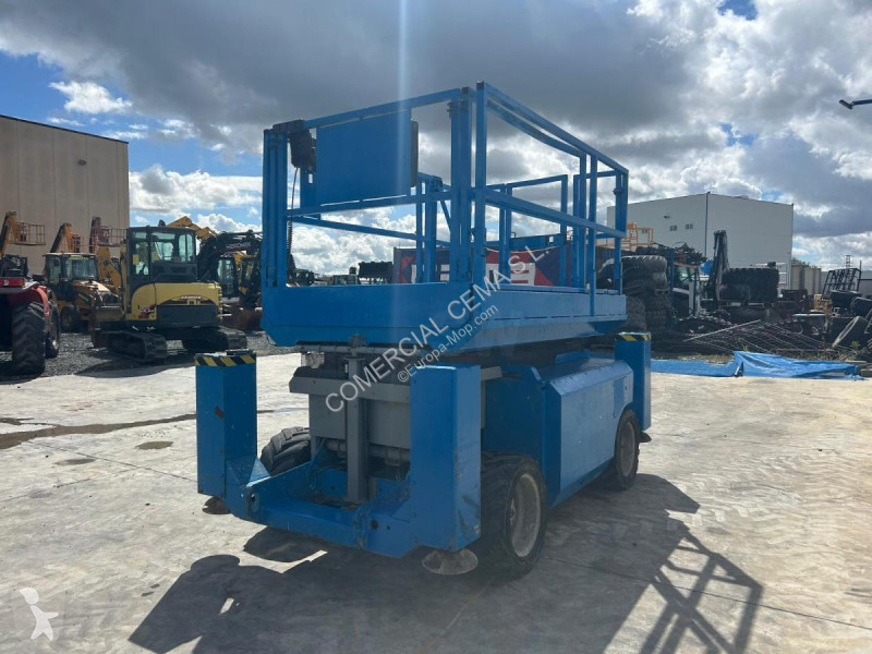 منصة تلسكوبية Genie  GS-3268