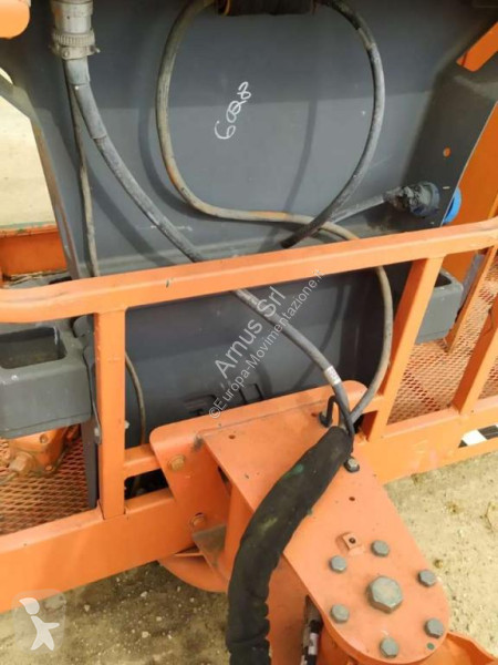 Piattaforma aerea JLG