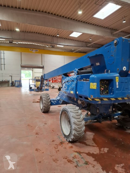 Piattaforma aerea JLG